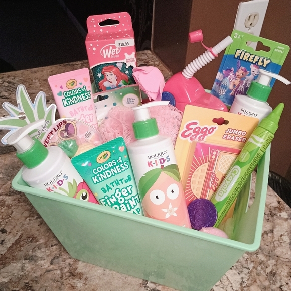Crayola Bolero Kids  Custom Gift Basket Snacks And Fun Bath Items - Picture 8 of 17